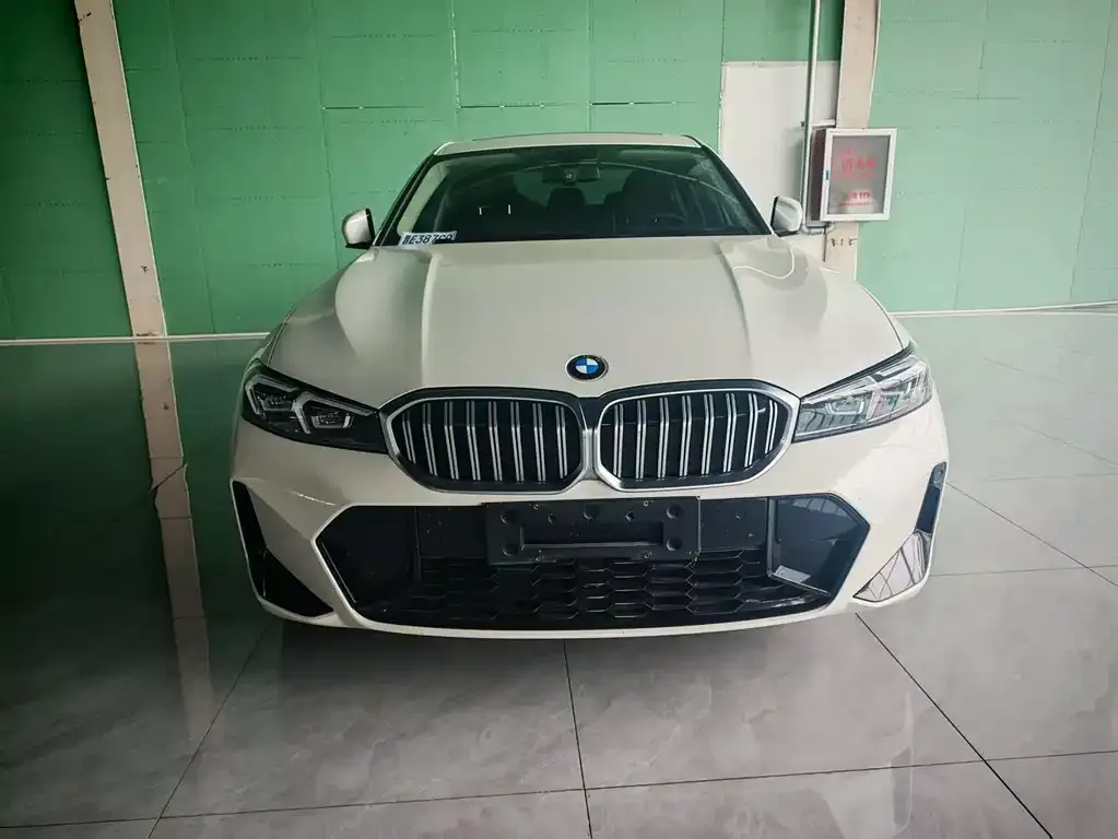 BMW 3 Series — фото 1
