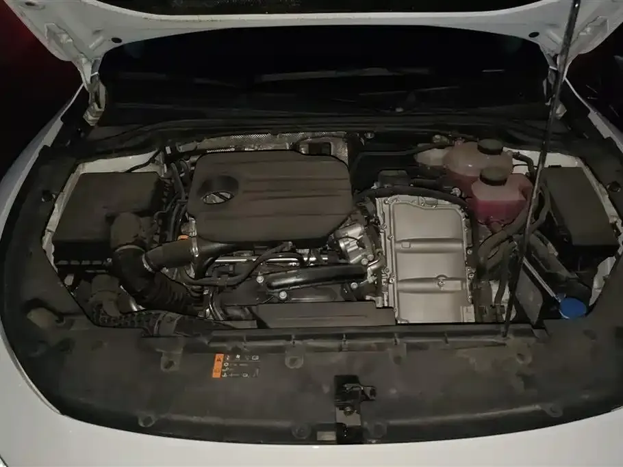 Roewe D7 2025 из CN, фото 10