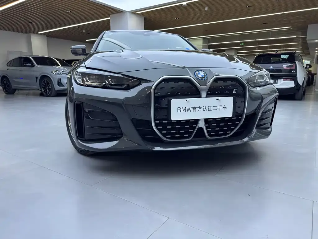 BMW i4 2025 из CN, фото 4