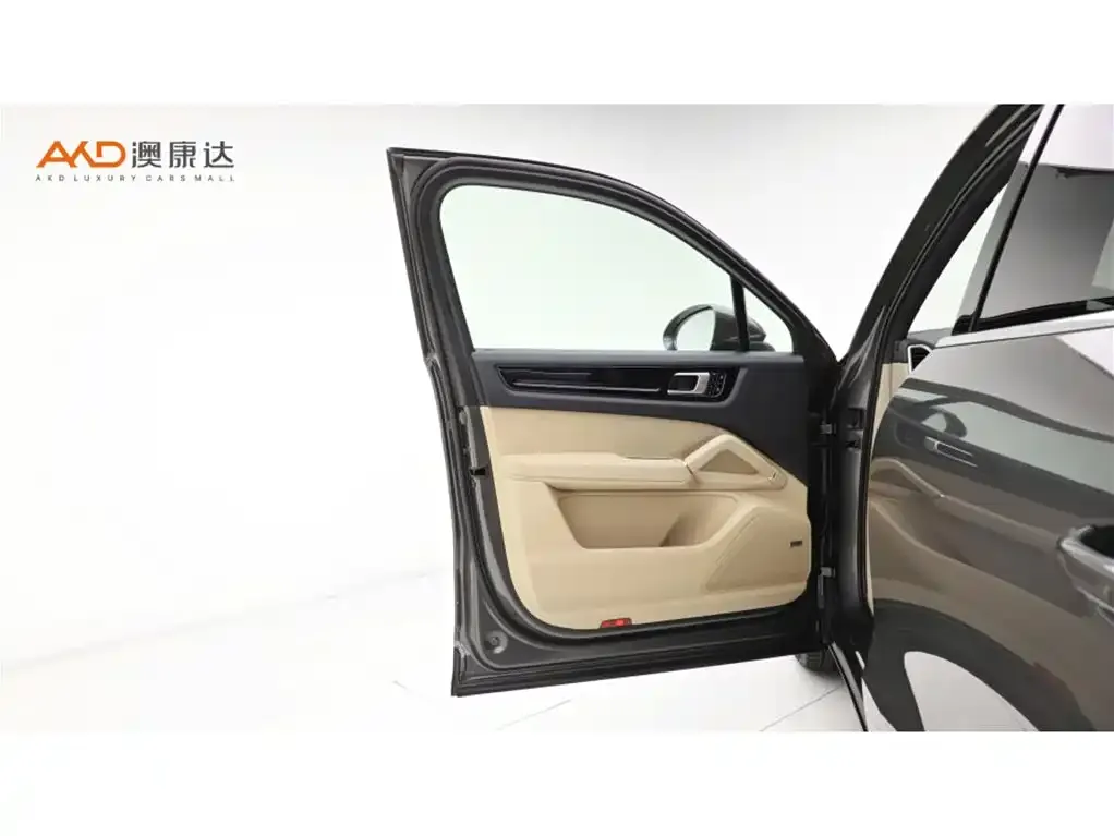 Porsche Cayenne Hybrid 2021 из CN, фото 2