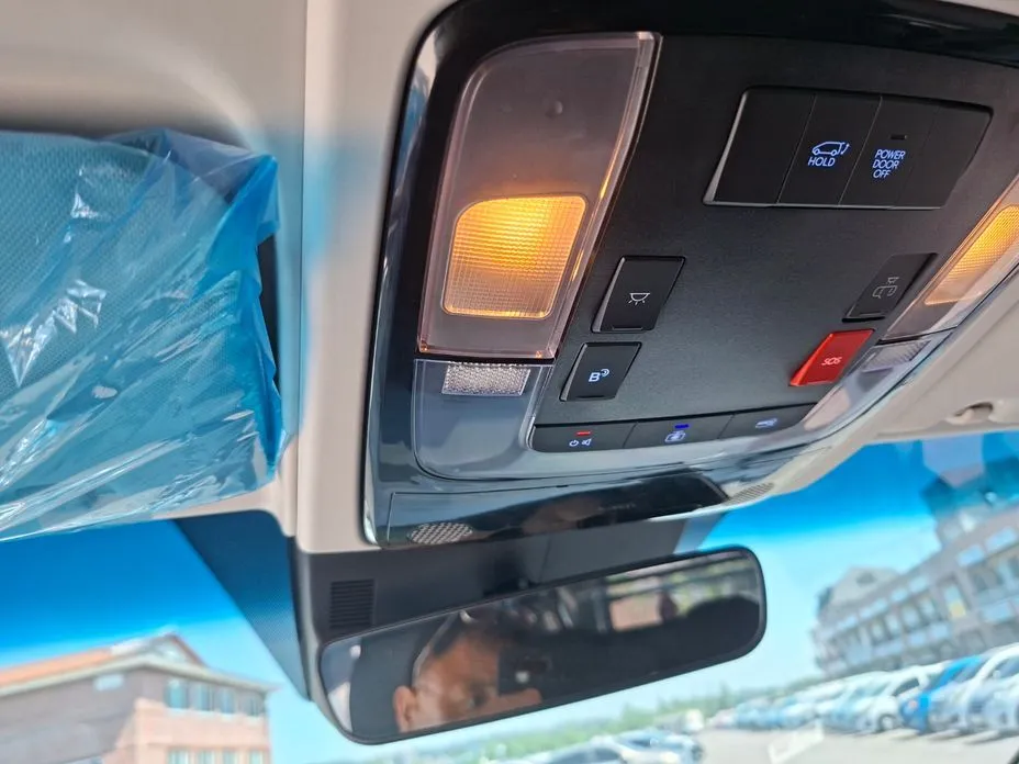 Hyundai Staria 2025 из KR, фото 4