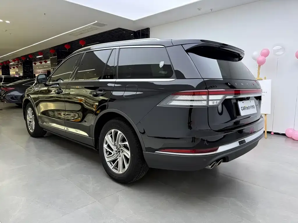 Lincoln Aviator — фото 9