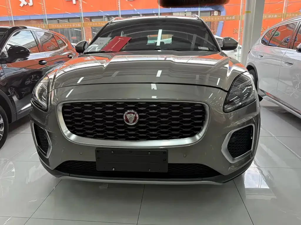 Jaguar E-PACE 2023 из CN, фото 6