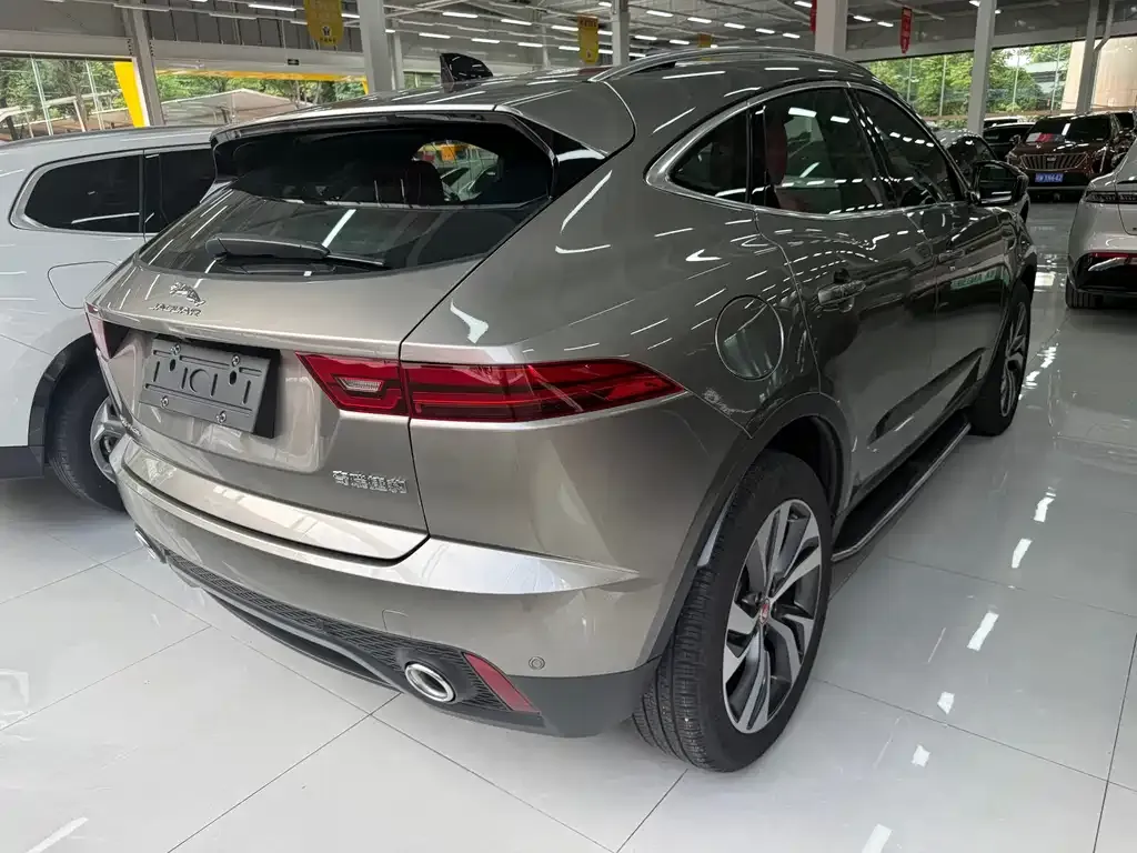 Jaguar E-PACE 2023 из CN, фото 10
