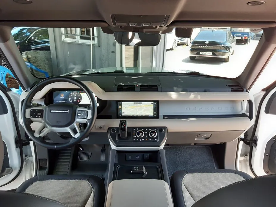 Land Rover Defender 2022 из KR, фото 3