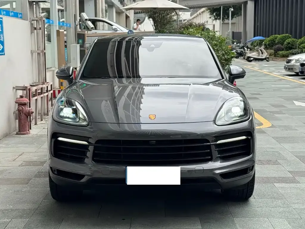 Porsche Cayenne — фото 2
