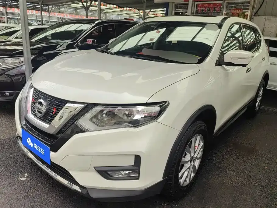 Nissan X-Trail — фото 1
