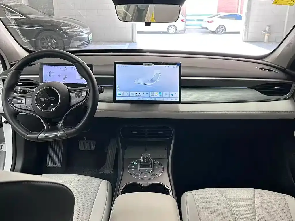BYD Seal 05 DM-i — фото 9