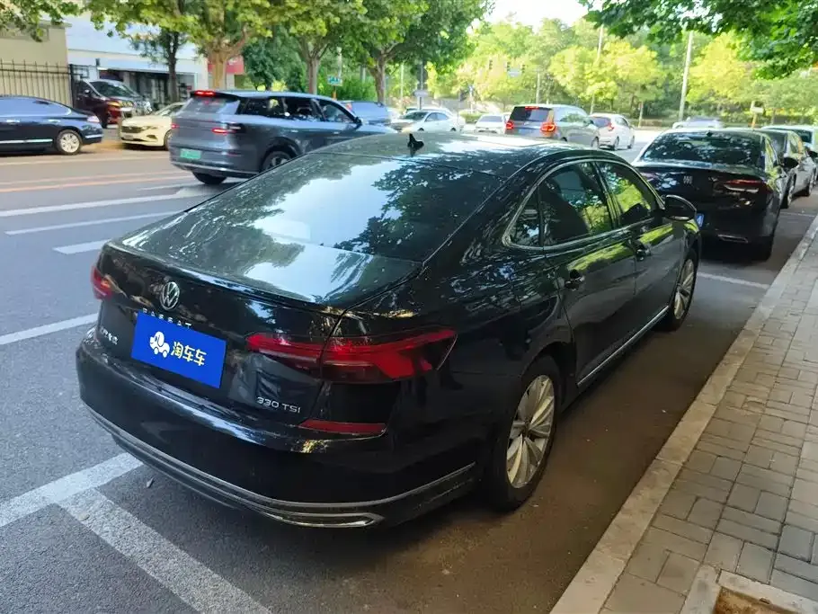 Volkswagen Passat — фото 5