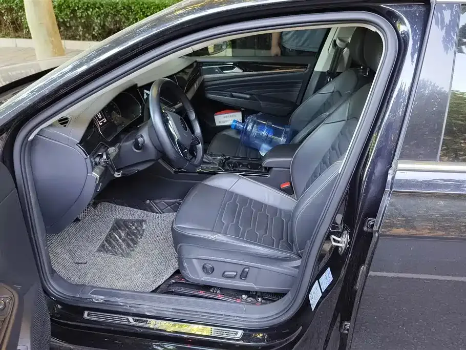 Volkswagen Passat — фото 9