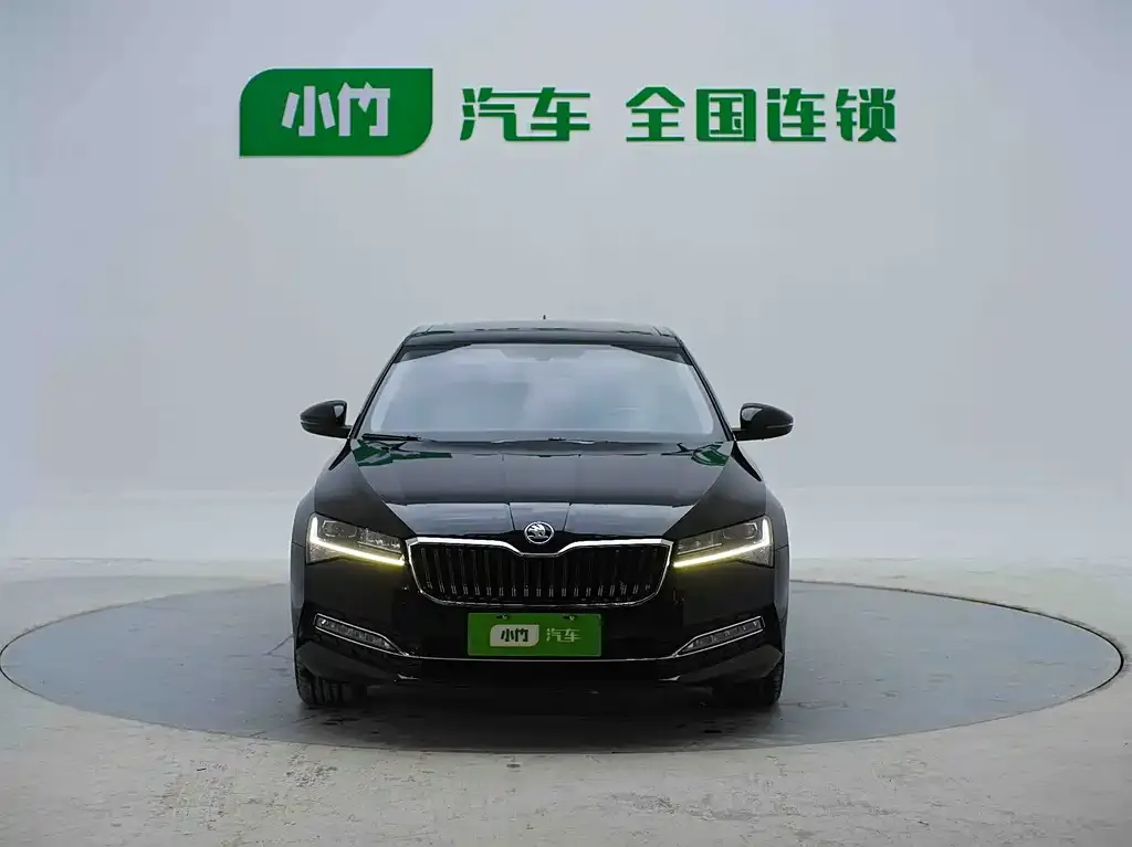 Skoda Superb — фото 5