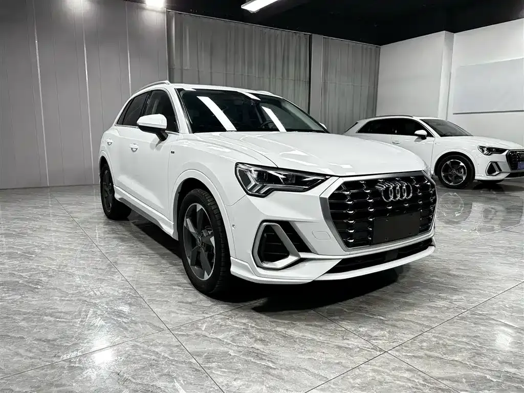 Audi Q3 — фото 7