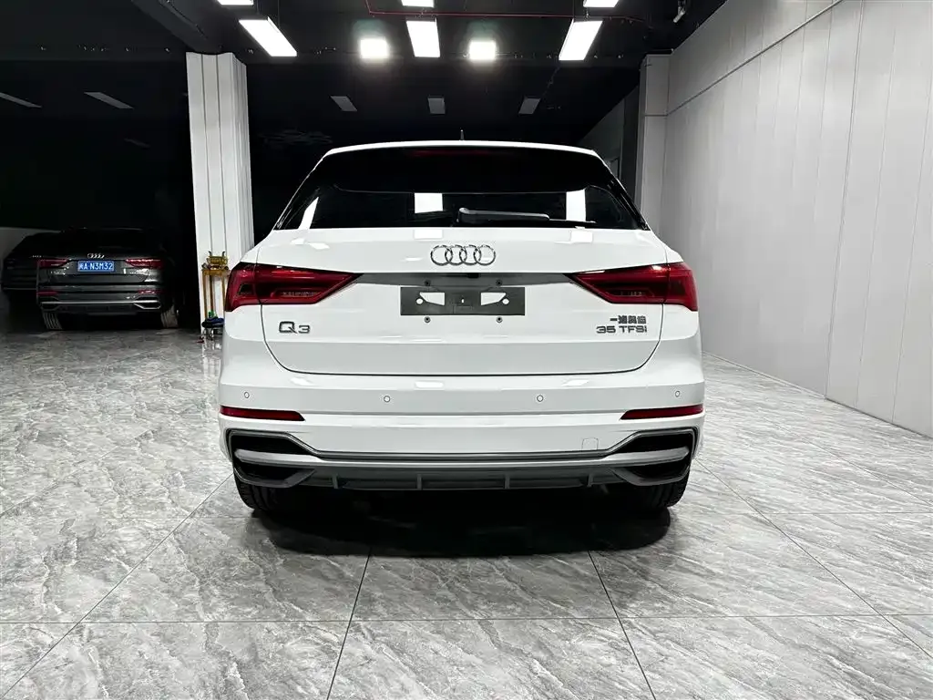 Audi Q3 — фото 6