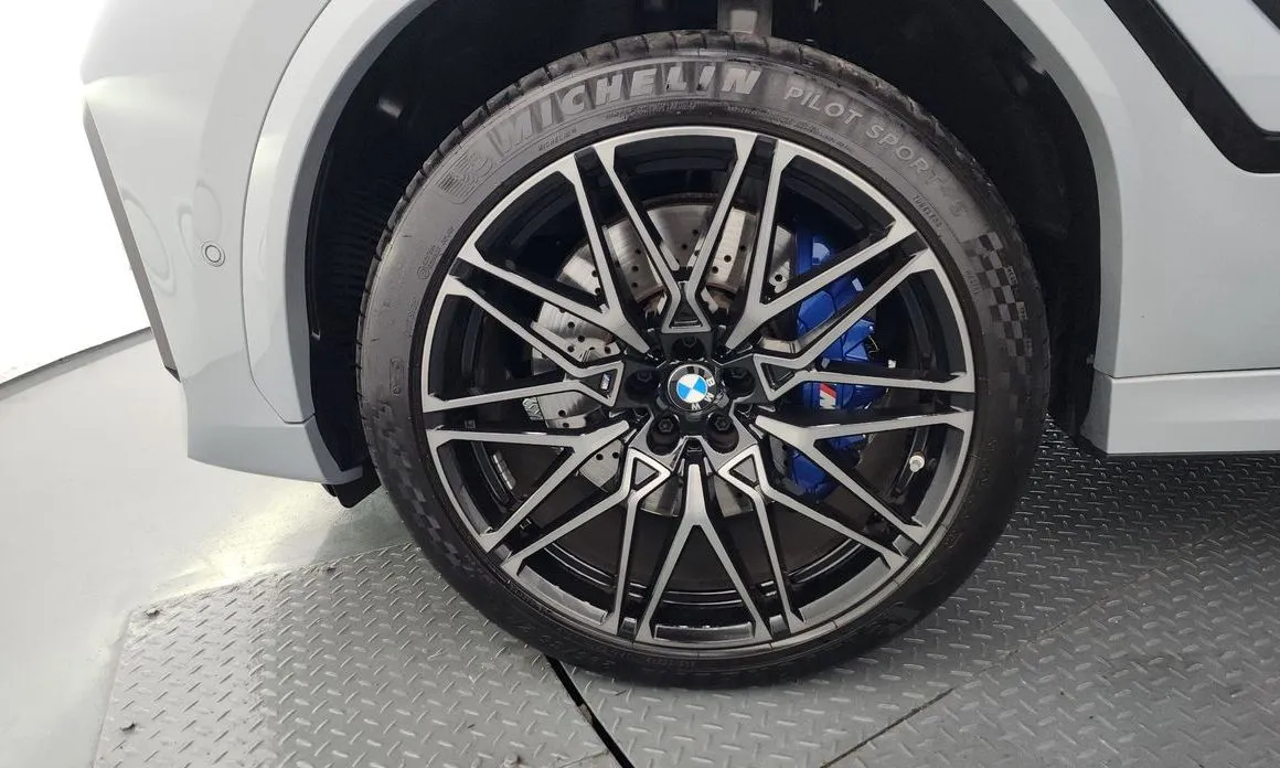 BMW X6M 2024 из KR, фото 8