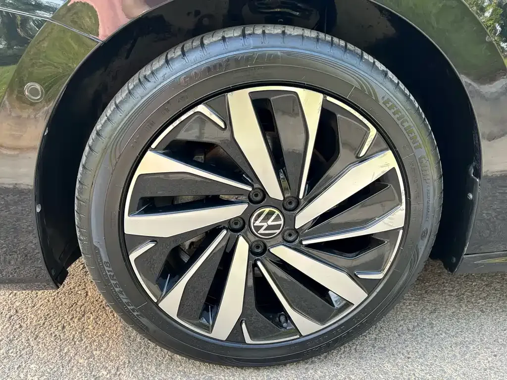 Volkswagen Passat — фото 4