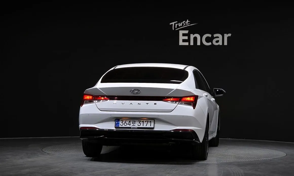 Hyundai AVANTE — фото 3