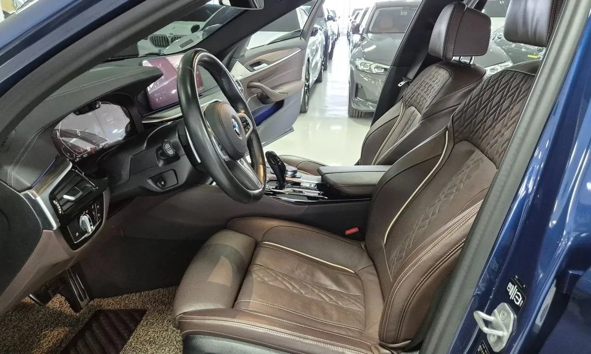 BMW 5-Series 2021 из KR, фото 9