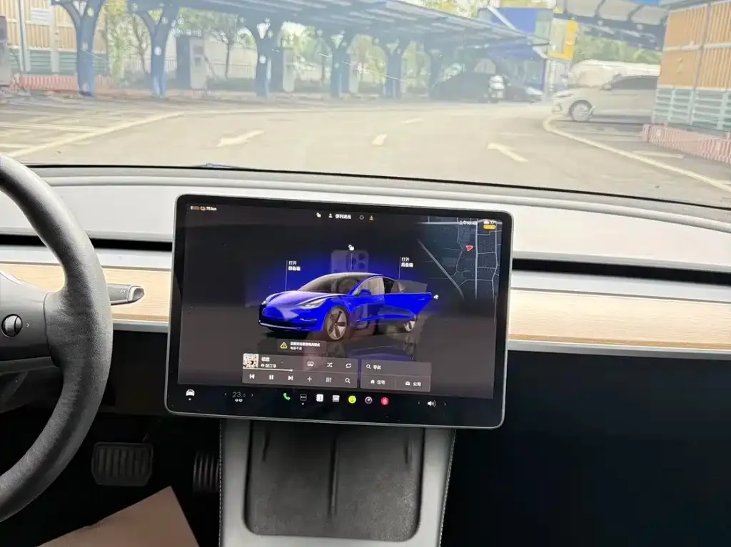Tesla Model 3 — фото 4