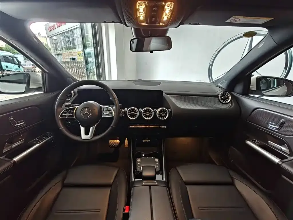 Mercedes-Benz GLA — фото 10