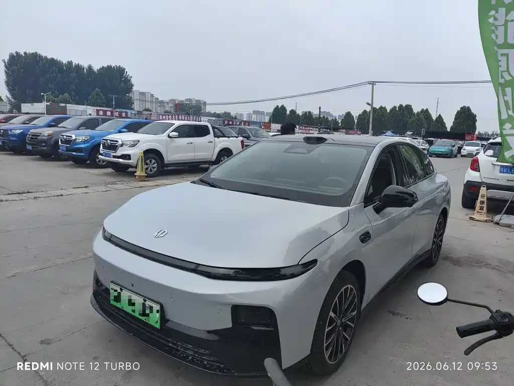 Leapmotor B01