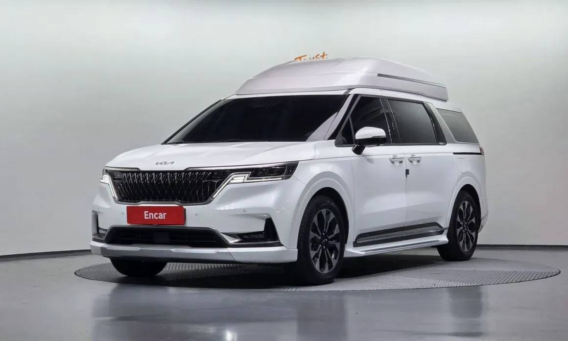 Kia Carnival — фото 1
