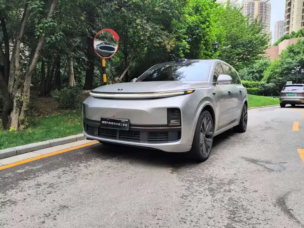 Li Auto L9
