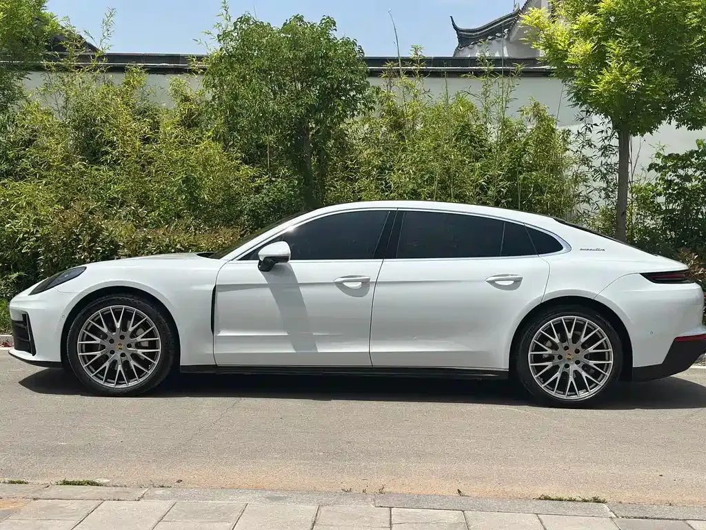 Porsche Panamera — фото 10