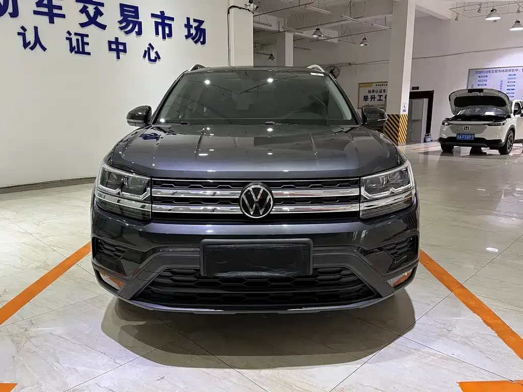 Volkswagen Tharu — фото 6