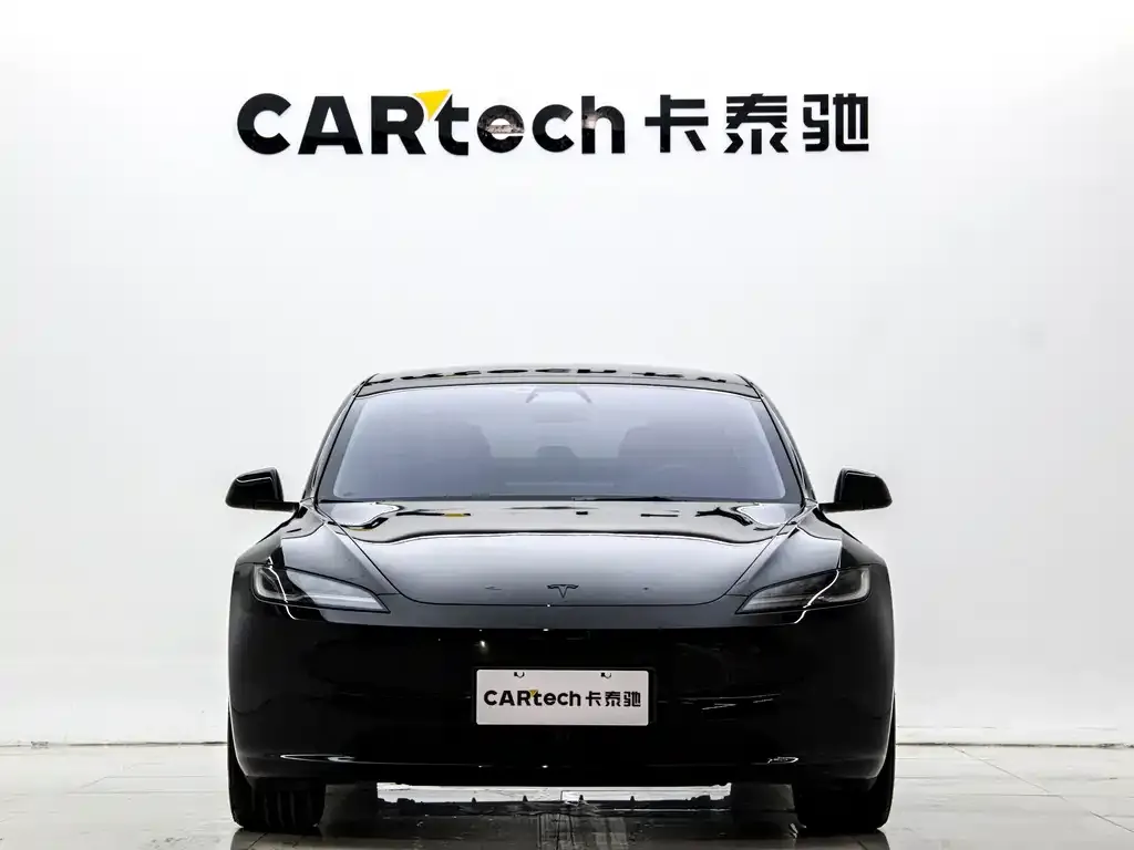 Tesla Model 3 — фото 3