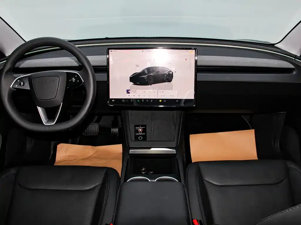 Tesla Model 3 — фото 5