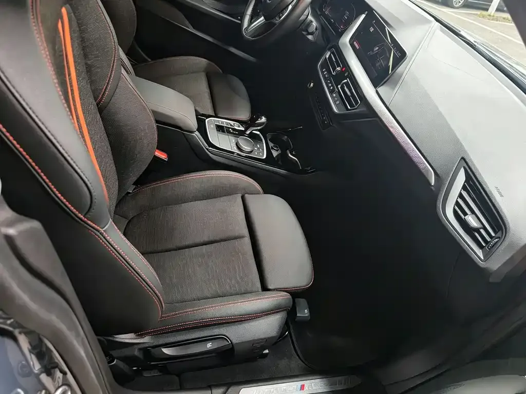 BMW 2 Series (Import) 2023 из CN, фото 2