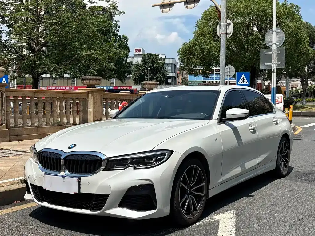 BMW 3 Series — фото 1