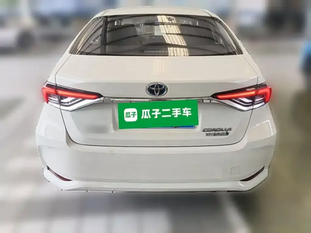 Toyota Corolla — фото 3