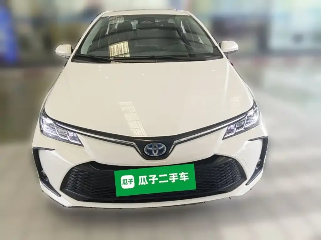 Toyota Corolla — фото 5