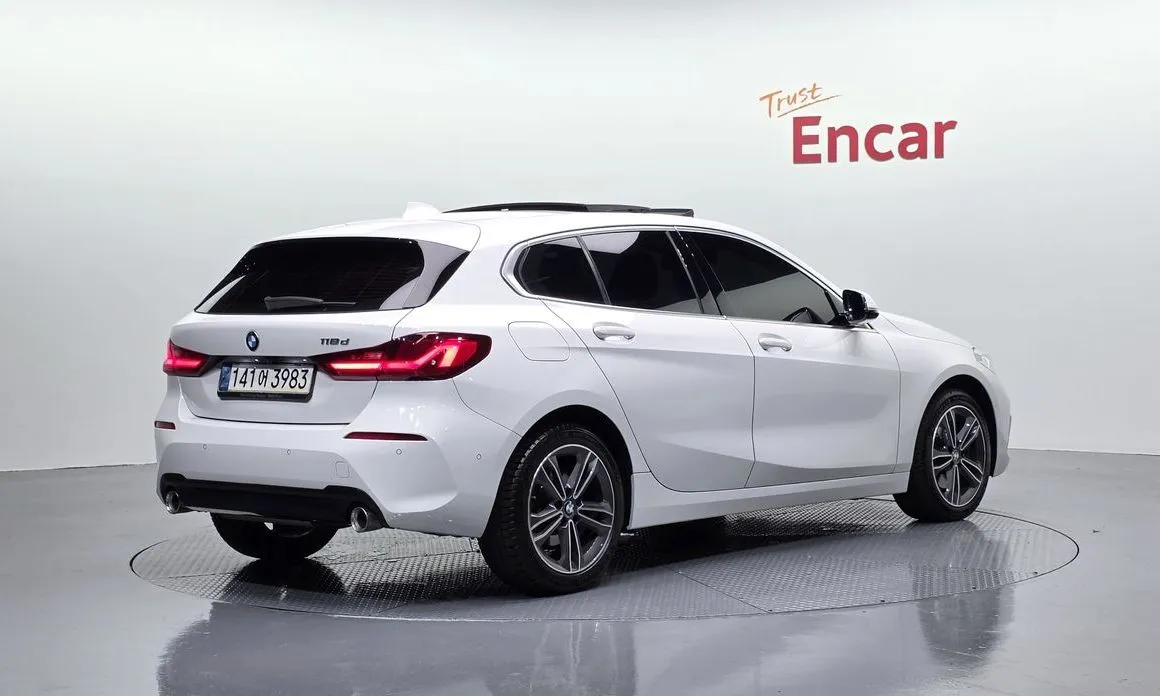 BMW 1-Series 2021 из KR, фото 2