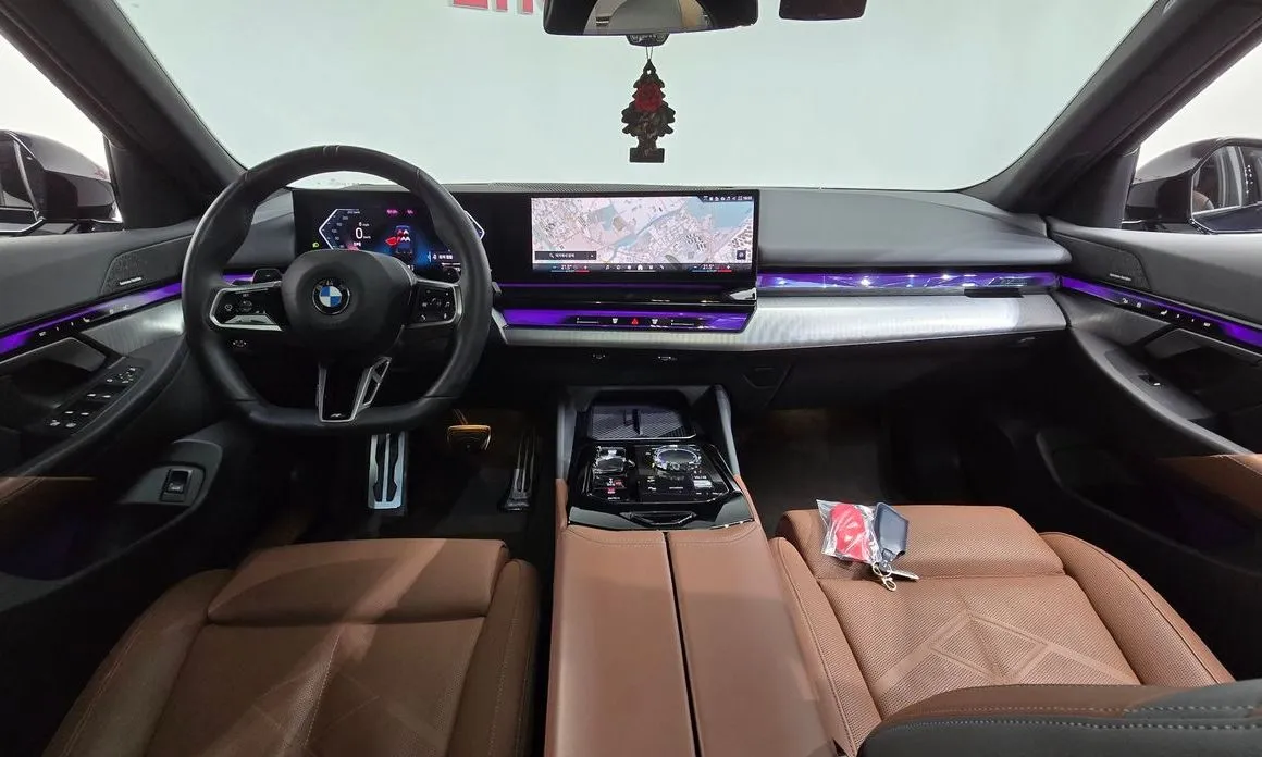 BMW 5-Series — фото 7