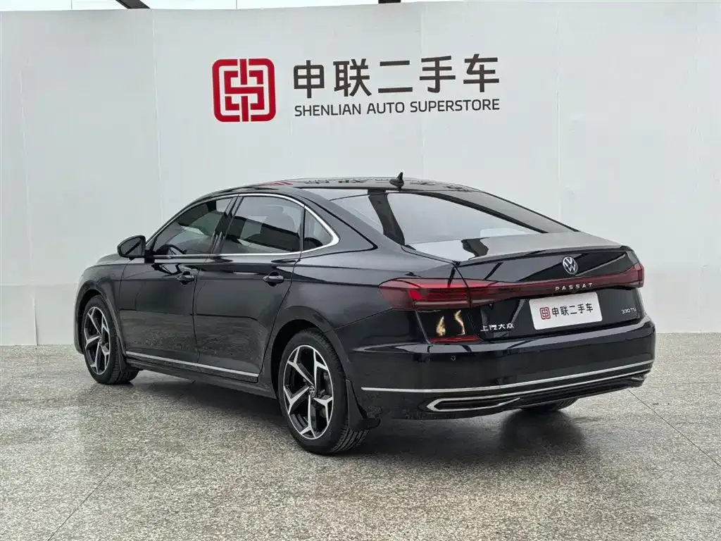 Volkswagen Passat — фото 7