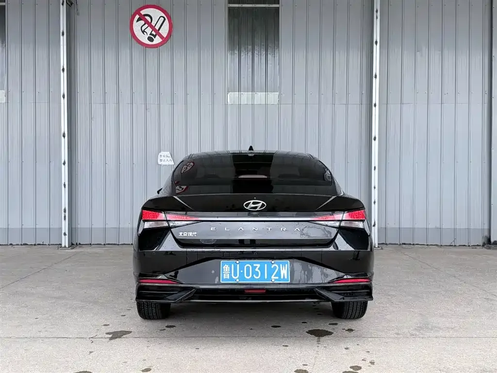 Hyundai Elantra — фото 2
