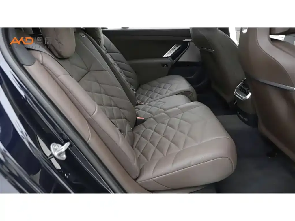 BMW 7 Series 2024 из CN, фото 3