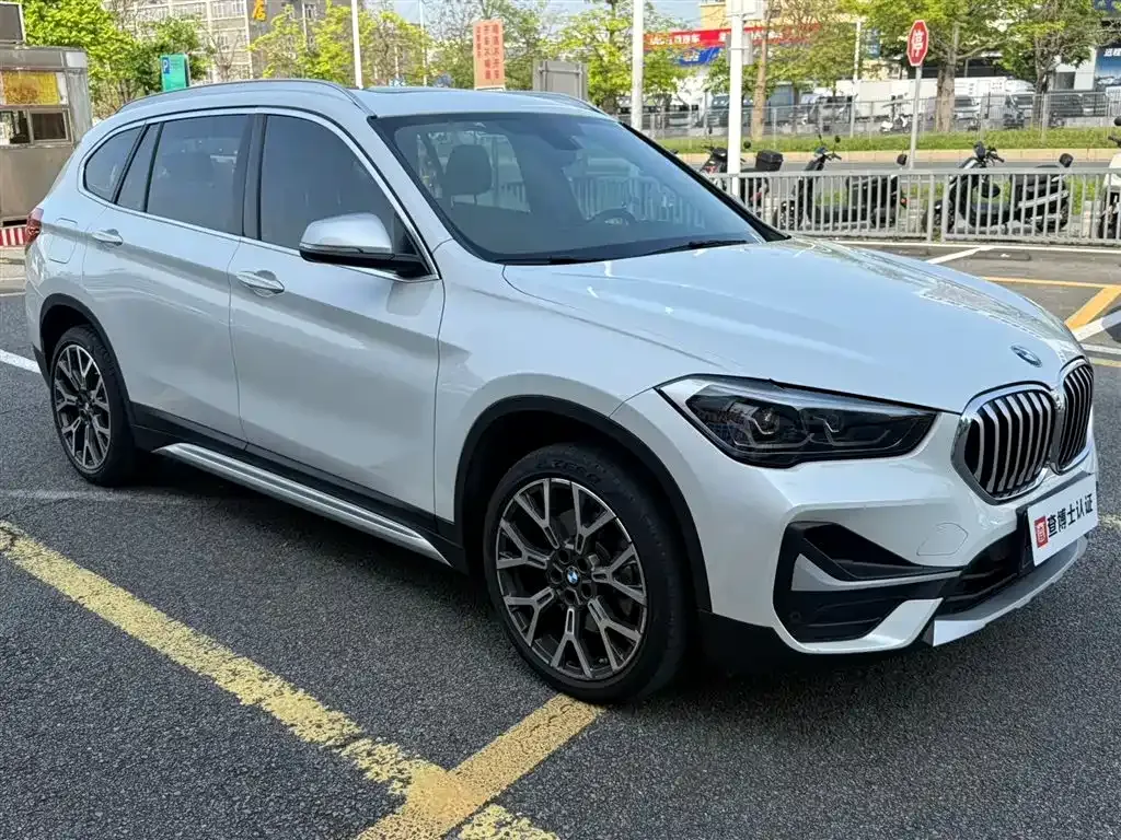 BMW X1 — фото 9