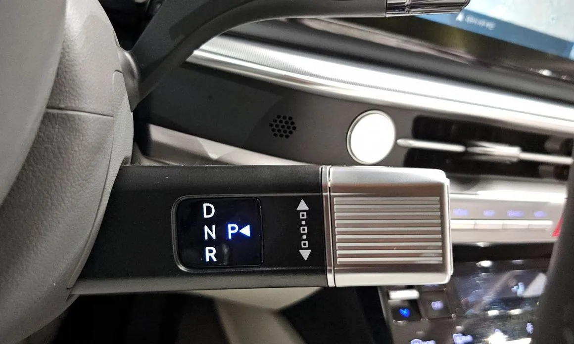Hyundai Grandeur 2023 из KR, фото 4