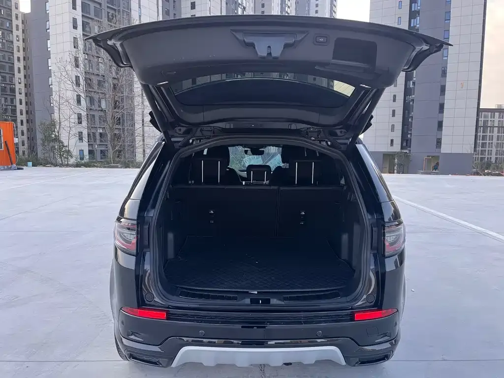 Land Rover Discovery Sport — фото 2