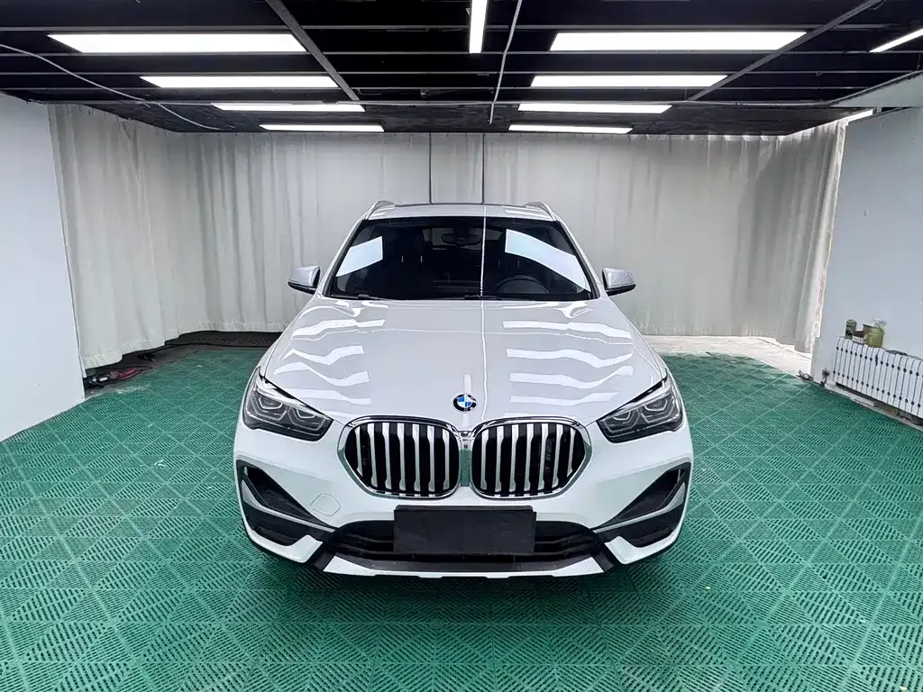 BMW X1 — фото 3