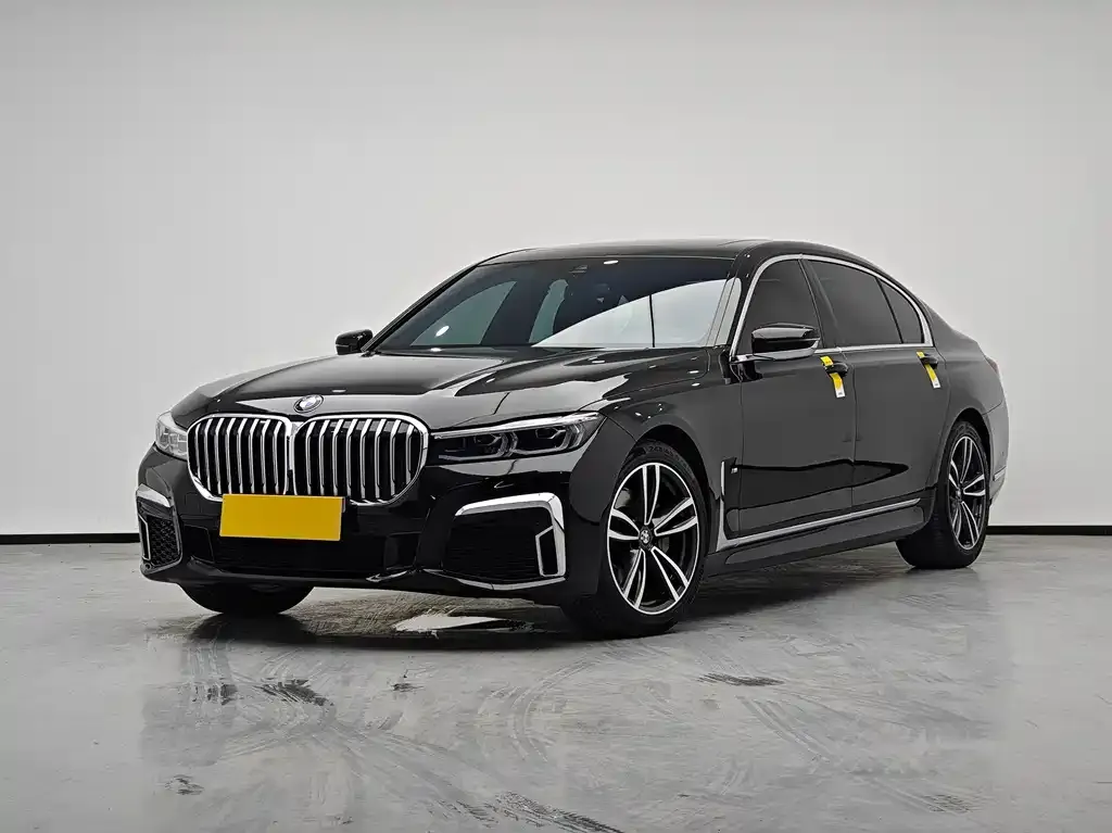 BMW 7 Series — фото 1