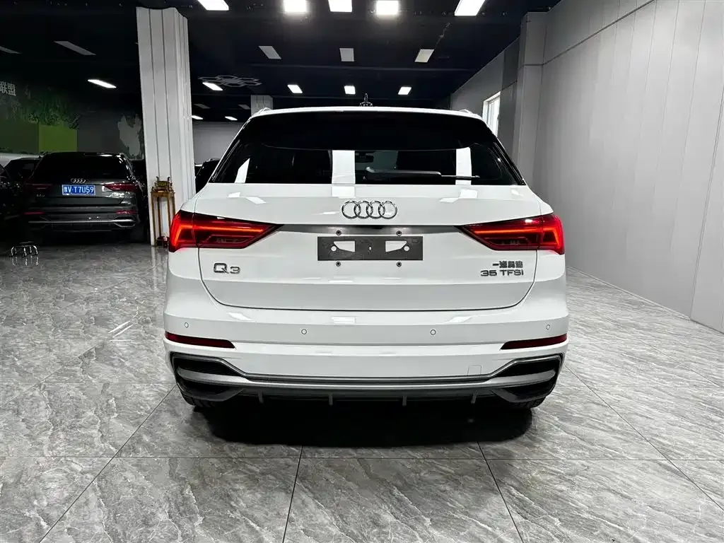 Audi Q3 — фото 6