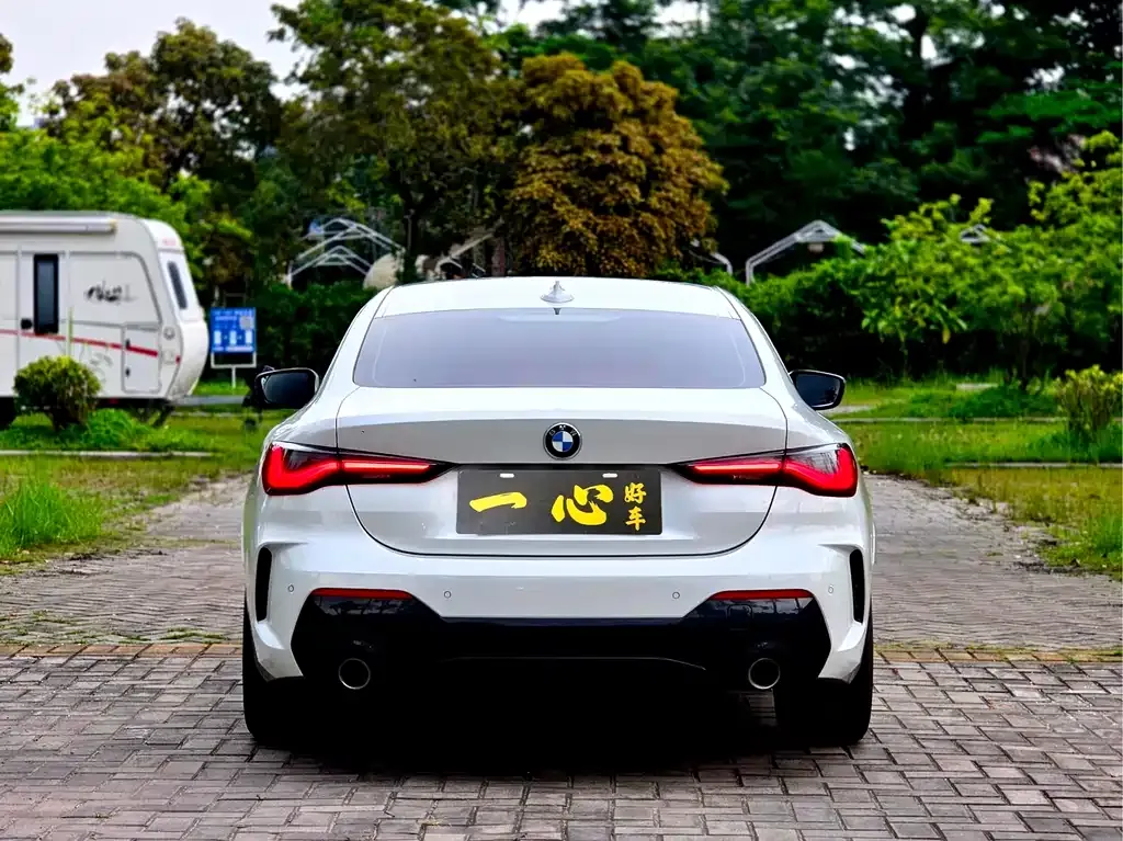 BMW 4 Series 2022 из CN, фото 10
