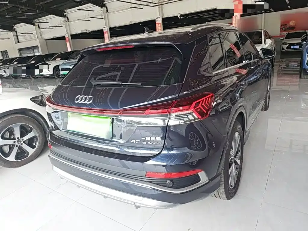 Audi Q4 e-tron — фото 10