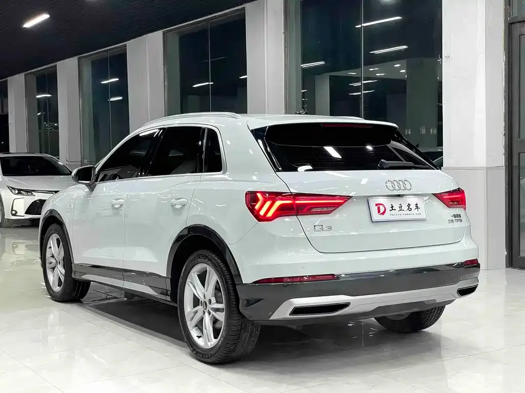 Audi Q3 — фото 3