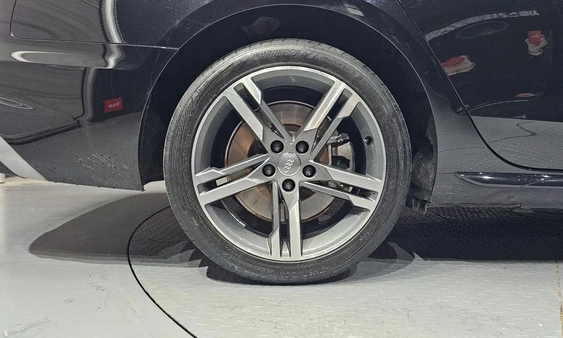 Audi A4 2021 из KR, фото 8