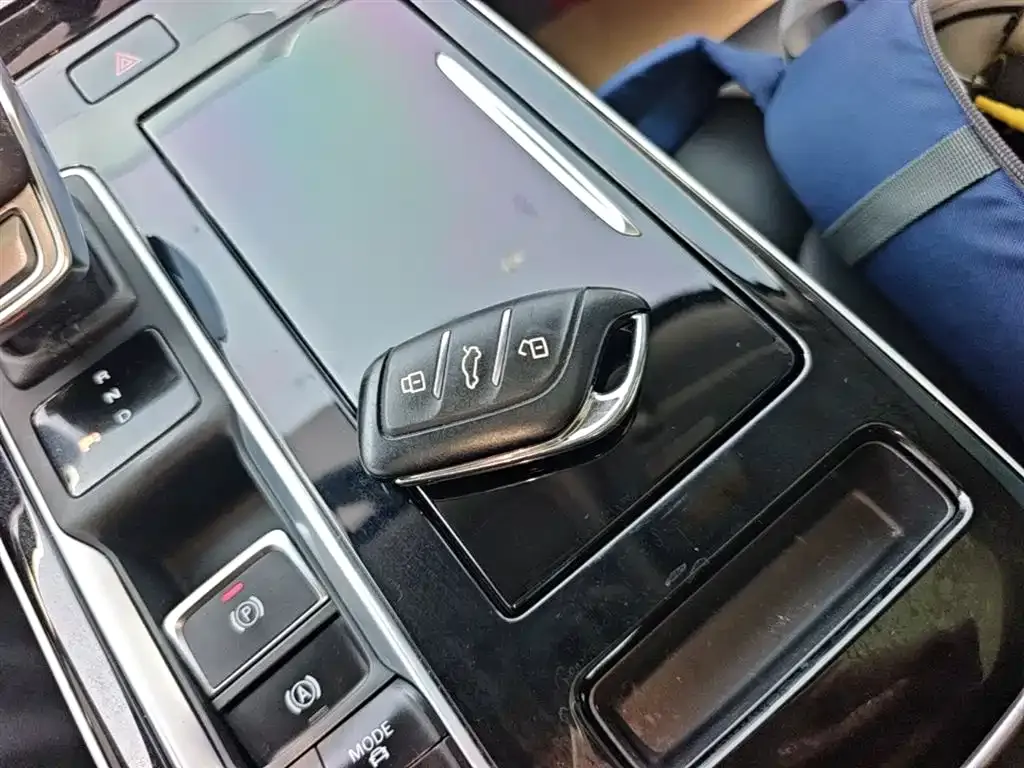 Roewe i6 MAX New Energy 2024 из CN, фото 7